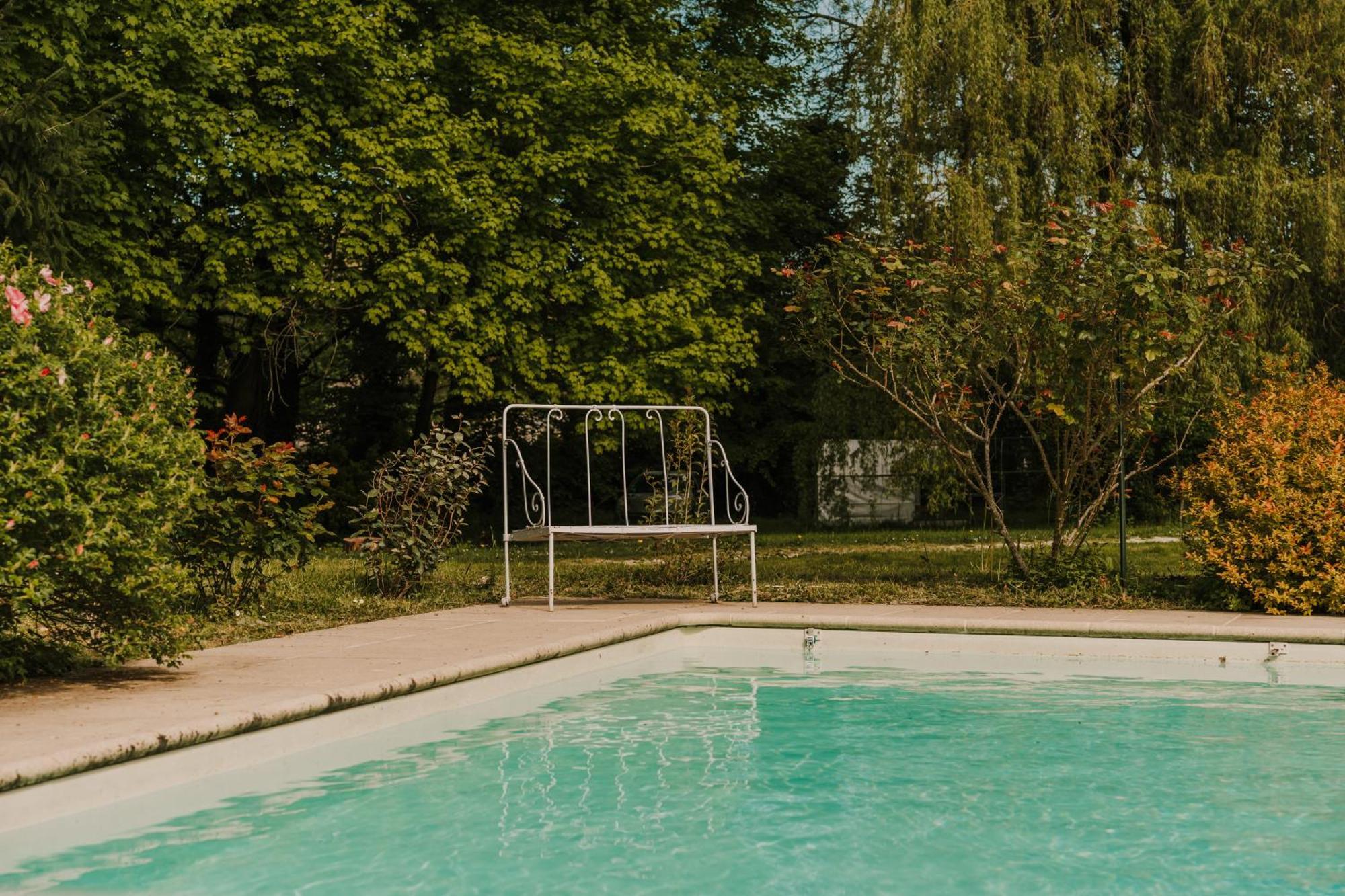 Maison D'Hotes Et Gite De Charme Avec Piscine, La Lhuiseraie ภายนอก รูปภาพ