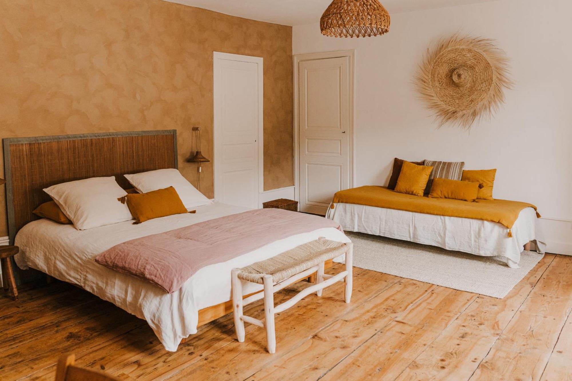 Maison D'Hotes Et Gite De Charme Avec Piscine, La Lhuiseraie ห้อง รูปภาพ